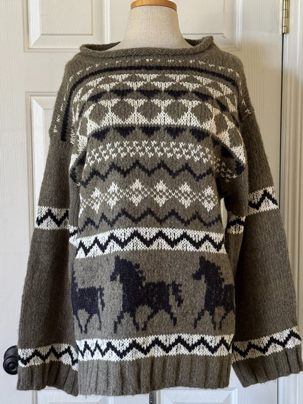 Altar'd State Horse Fair Isle Oversized Sweater Olive Green NEW!